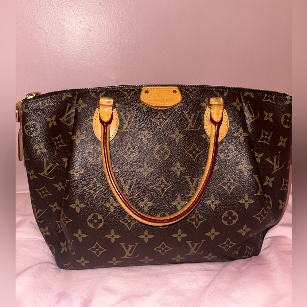 Vintage Authentich LV purse preloved